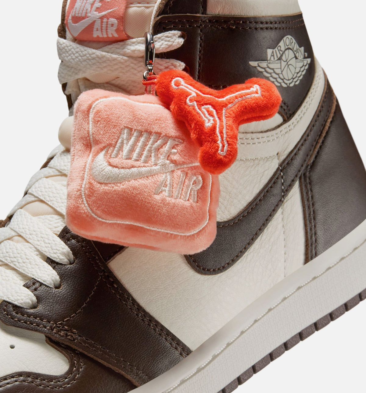 Air Jordan 1 Retro High OG Women's Lifestyle Shoe