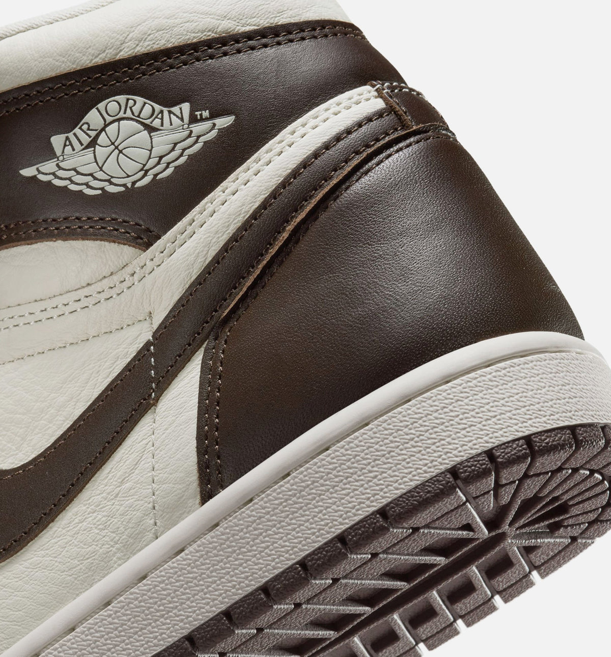 Air Jordan 1 Retro High OG Women's Lifestyle Shoe