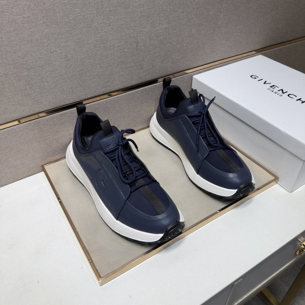 Givenchy Men's Navy Blue Low-Top Sneakers